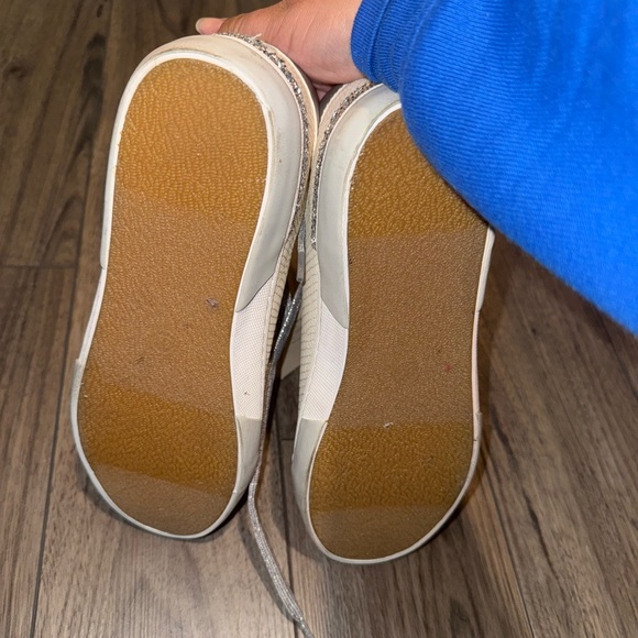 A new day woman's sneakers NWT - Picture 4 of 4